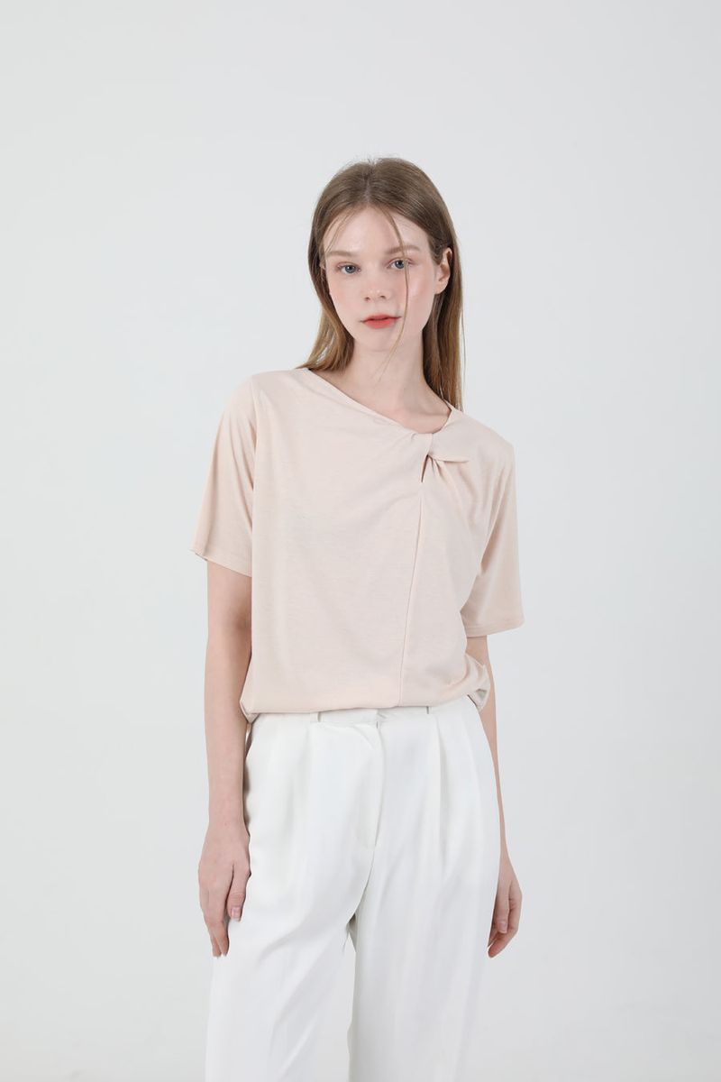 Modern Slit Shirring T-shirt Beige