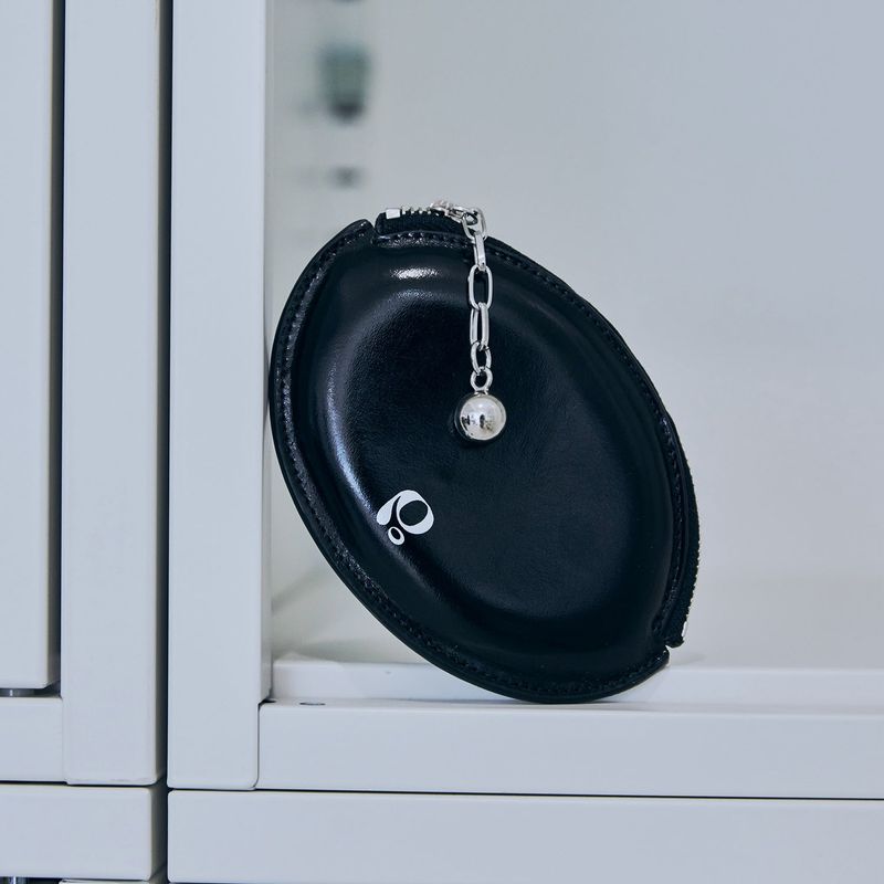 ball chain egg card wallet (black)