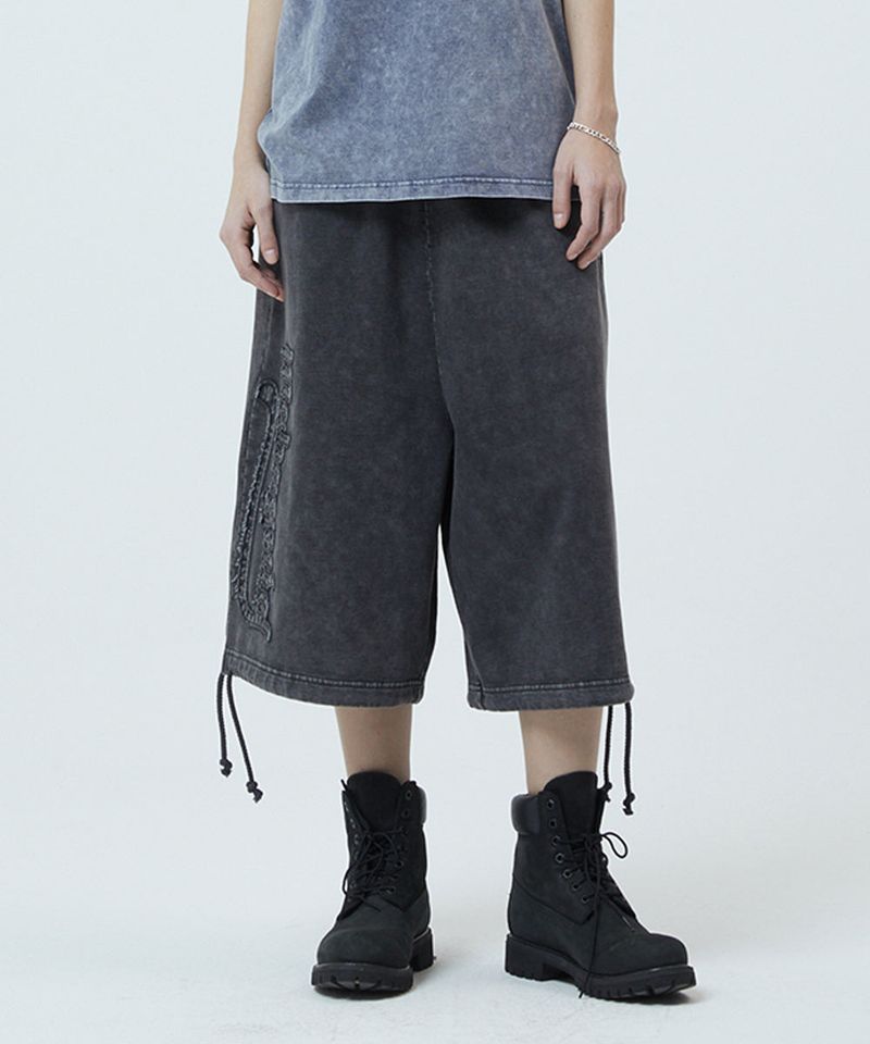 mahagrid(マハグリッド)の「WASHED CUT OFF APPLIQUE SWEAT SHORTS(Pants)」