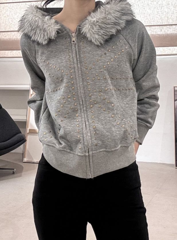 EEUN(イウン)の「Cross Studded Hood Zip-Up(Tops)」