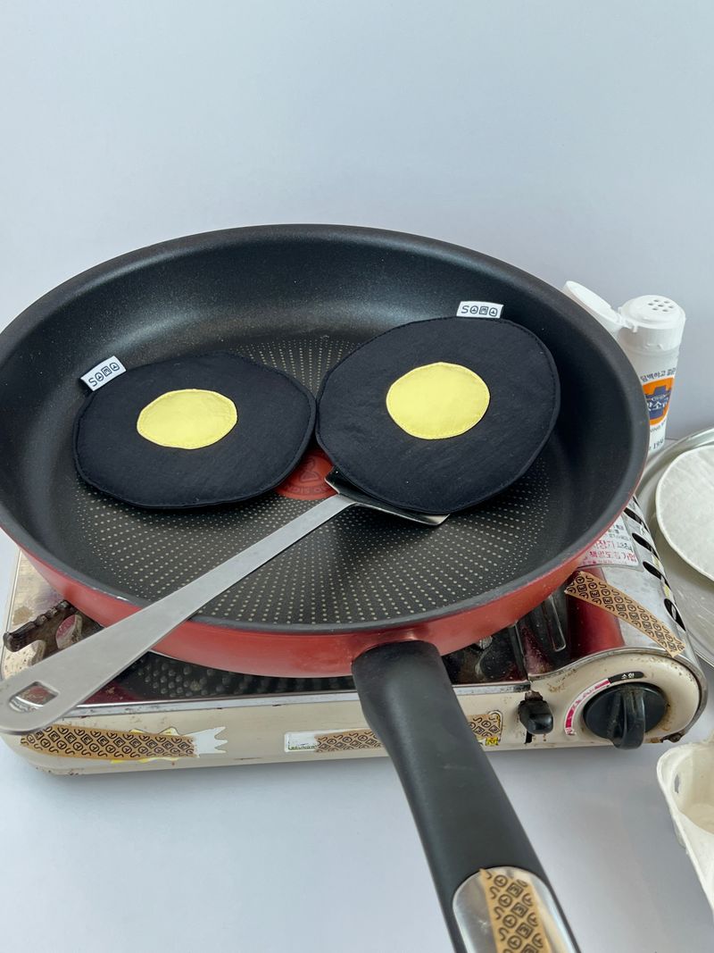 The weight of a fried egg