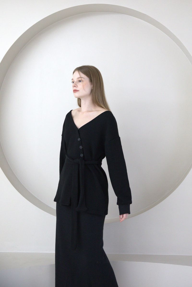Offshoulder Wrap Strap Cardigan Black