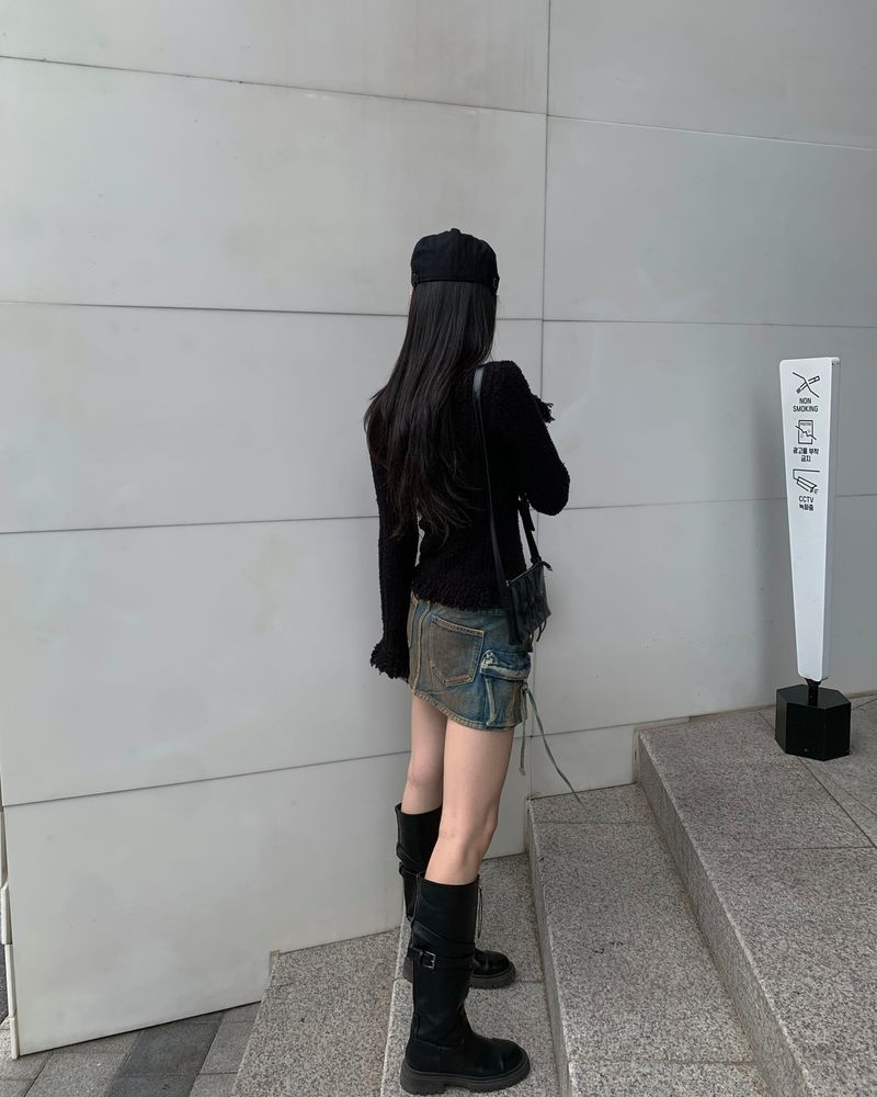 Oil cargo skirt