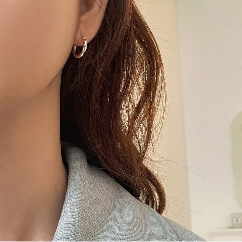 RUGGED EARRRING