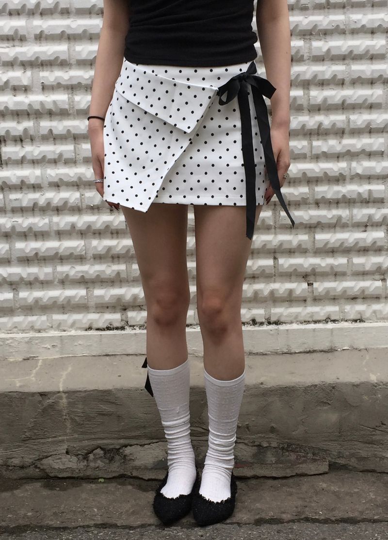 Dot Ribbon Strap Skirt