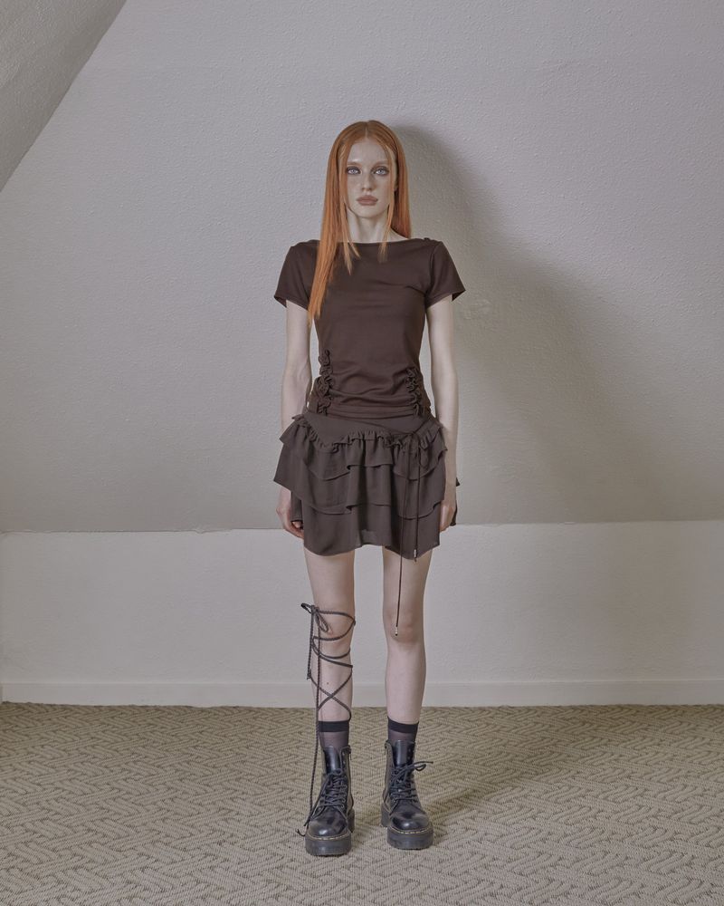 back open ruffle top / brown