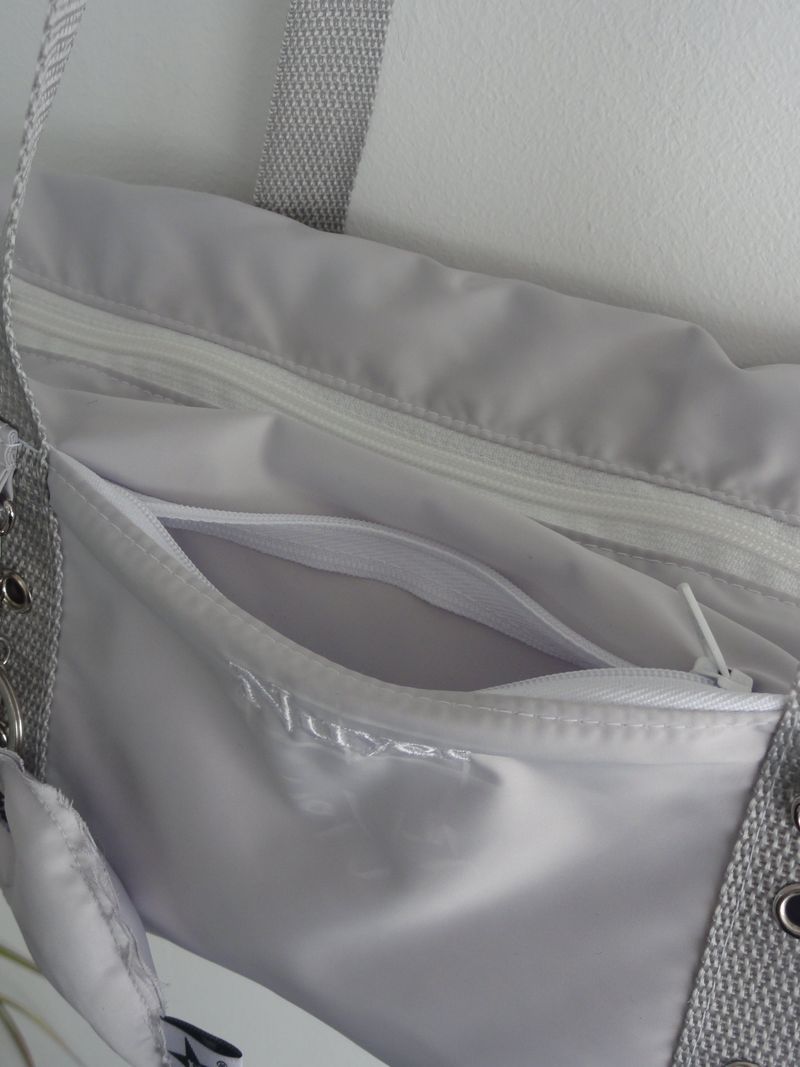 Devil round boston bag _ Grey