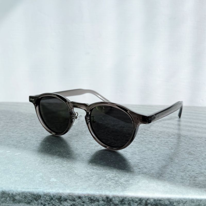 FADE MEET（フェードミート）の「Stylish Glasses（Fashion Accessories）」