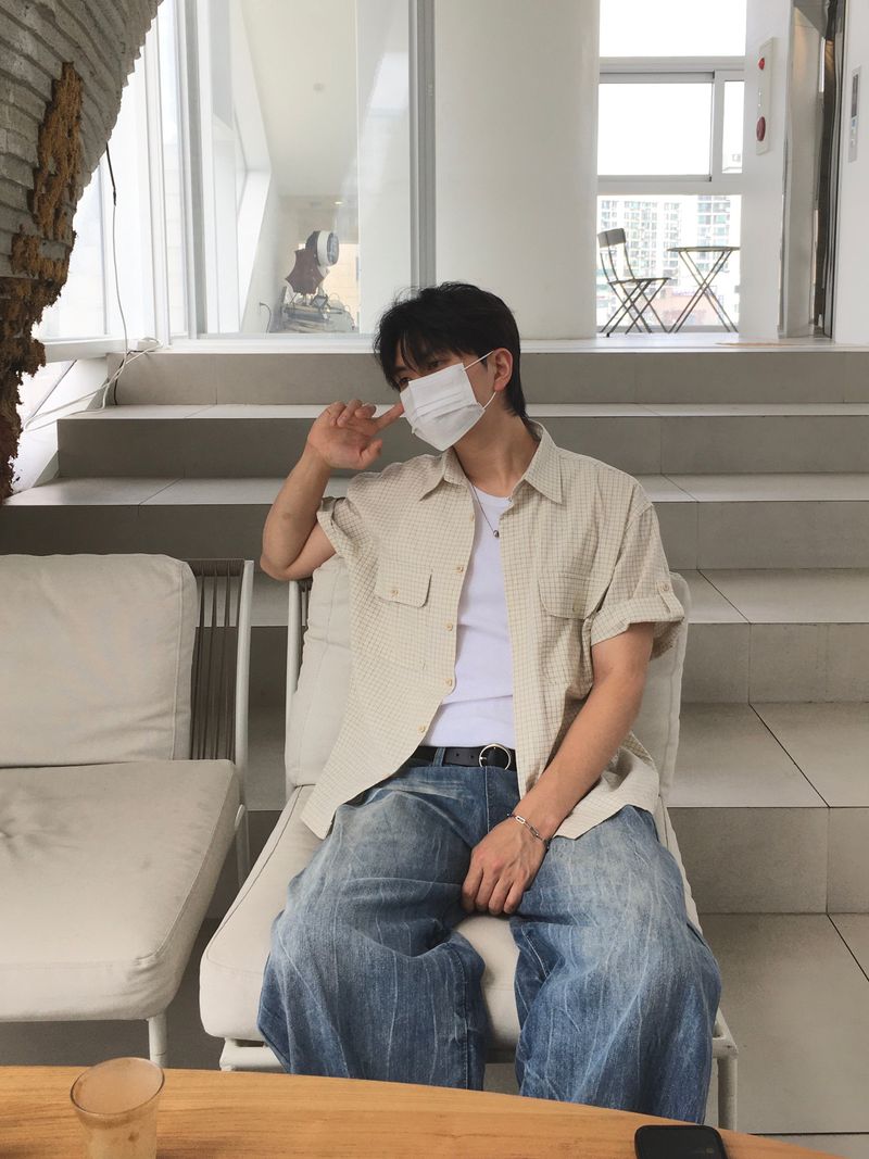 Bleached Crack Wide Denim Pants (Light Blue)