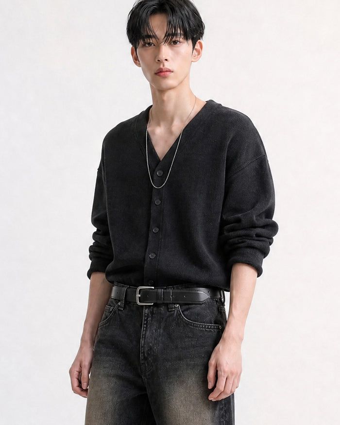 KIXI（キッシー）の「(UNISEX) Knitted V-Neck Cardigan（Tops）」