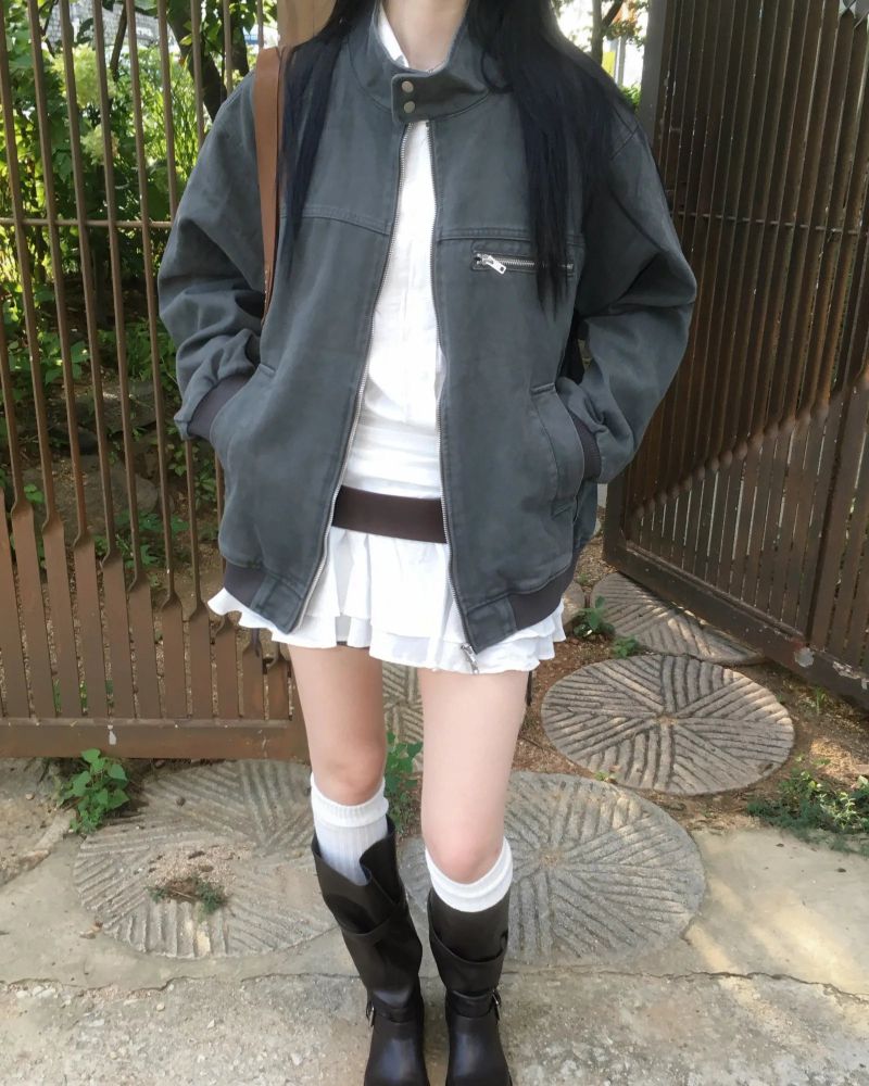 Buckle strap long boots
