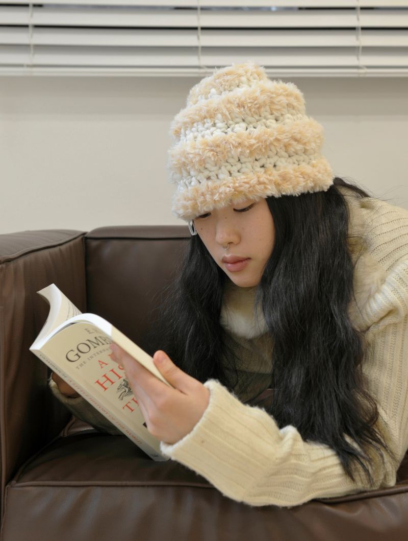 STRIPE FUR BEANIE