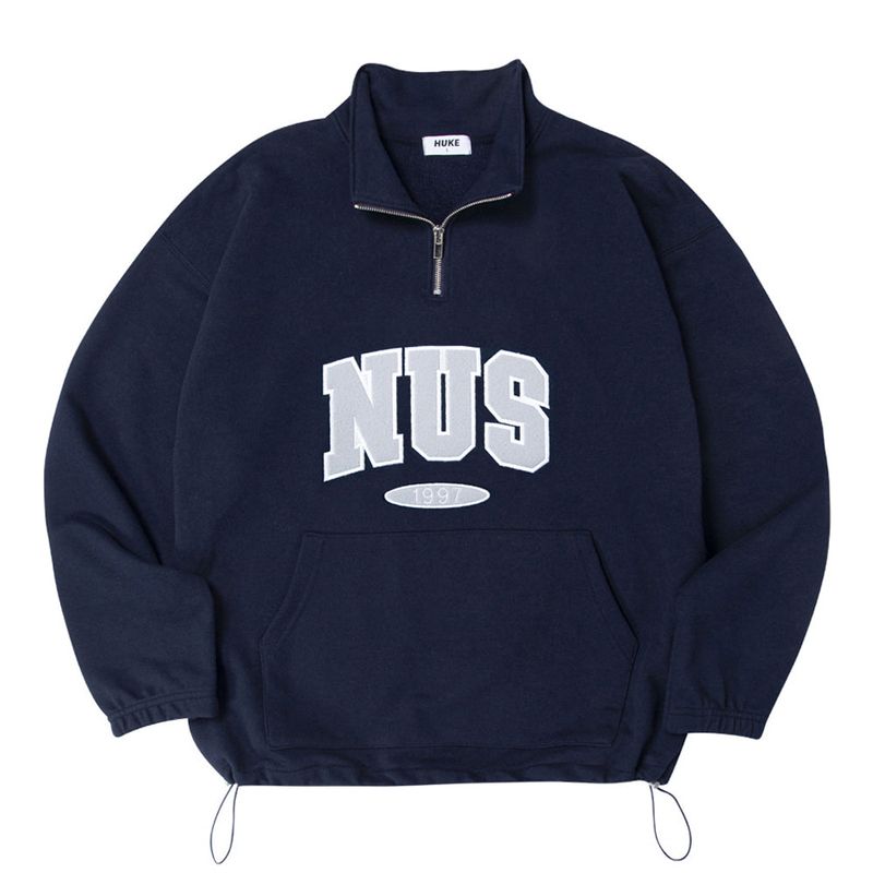 HUKE（フック）の「Huke x Nus. ハーフジップアップ（NAVY）（トップス）」