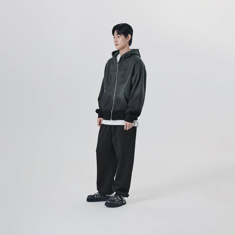 グラデーションシンボルパッチパーカー