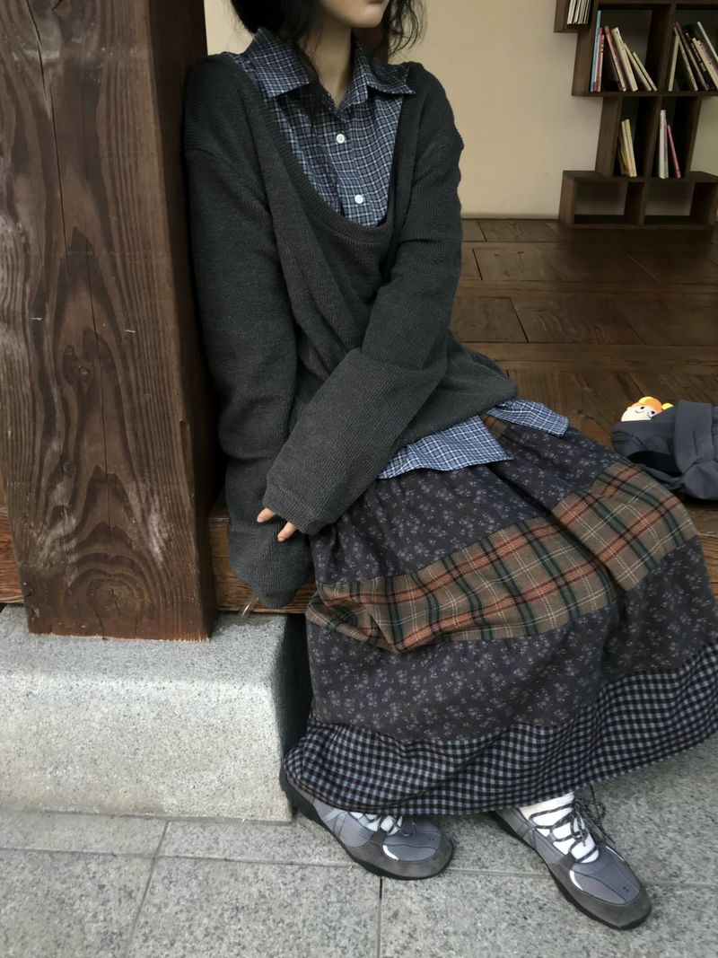 Loose Fit Pocket Knit