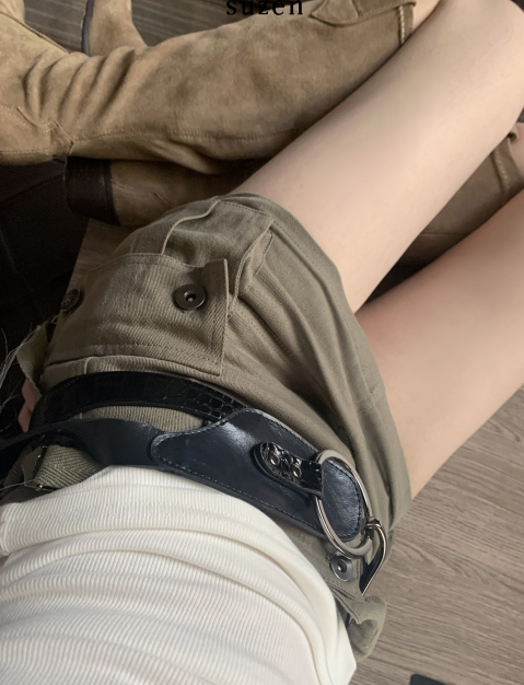 mozzare hook y2k big belt