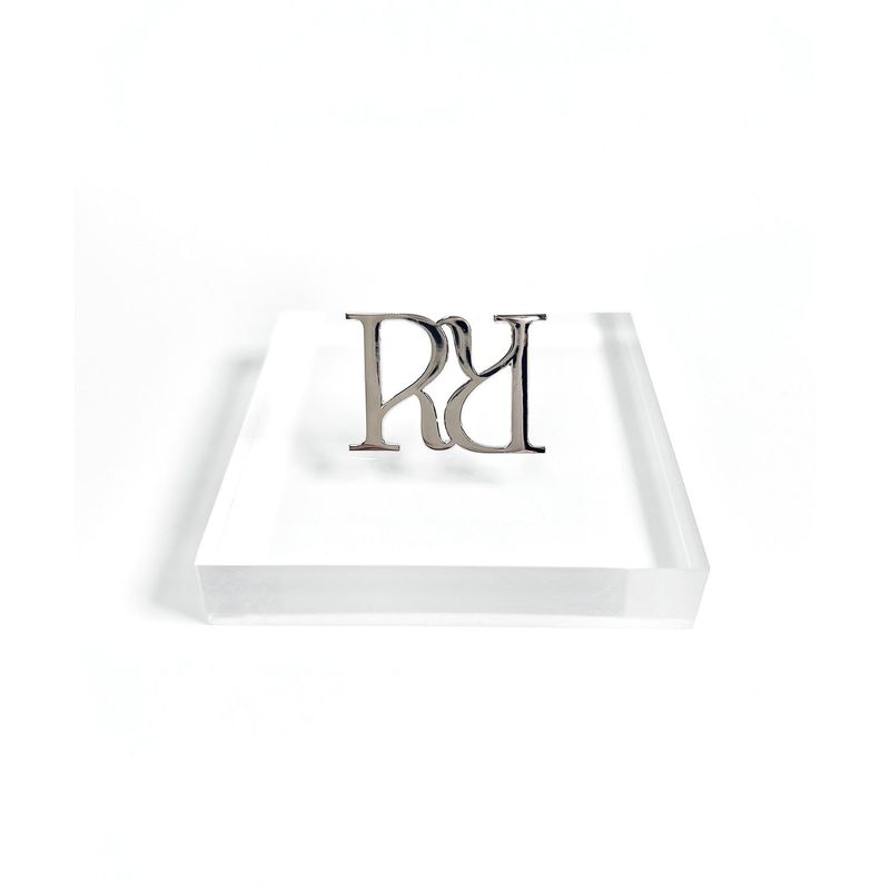 R:SIGNET LOGO BROOCH