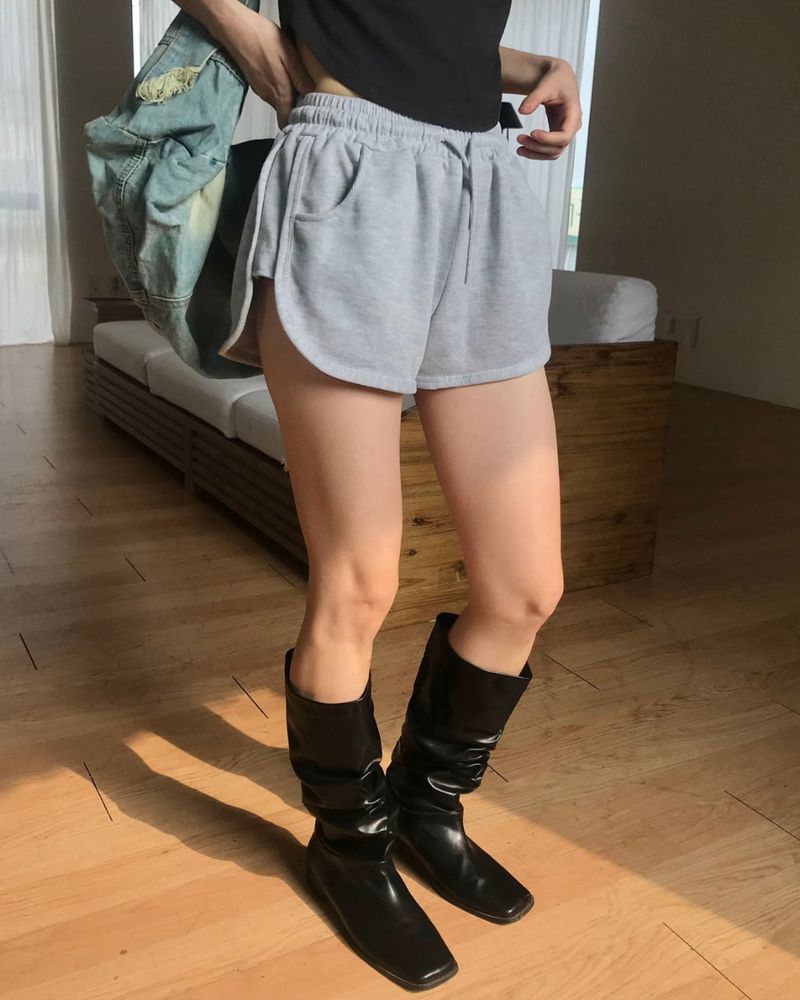 Wiki pants