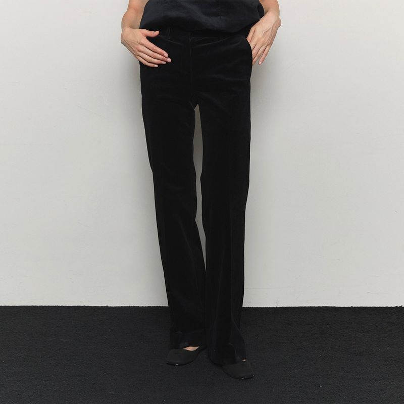 SSOKIN（ソキン）の「Corduroy Flared Tailored Pants - Black（Pants）」