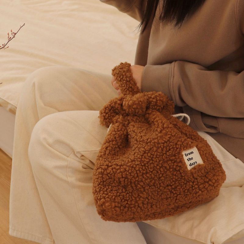 【MADE】Dumble fur string hand bag