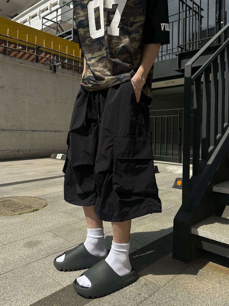 WHAT A LOOK（ワット ア ルック）の「エドナイロンカーゴバミューダパンツ（パンツ）」