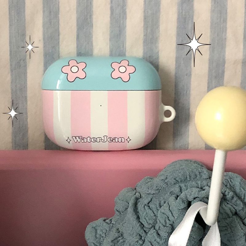 WATERJEAN（ウォータージン）の「[MADE] old garden airpods case（Smartphone Accessories）」