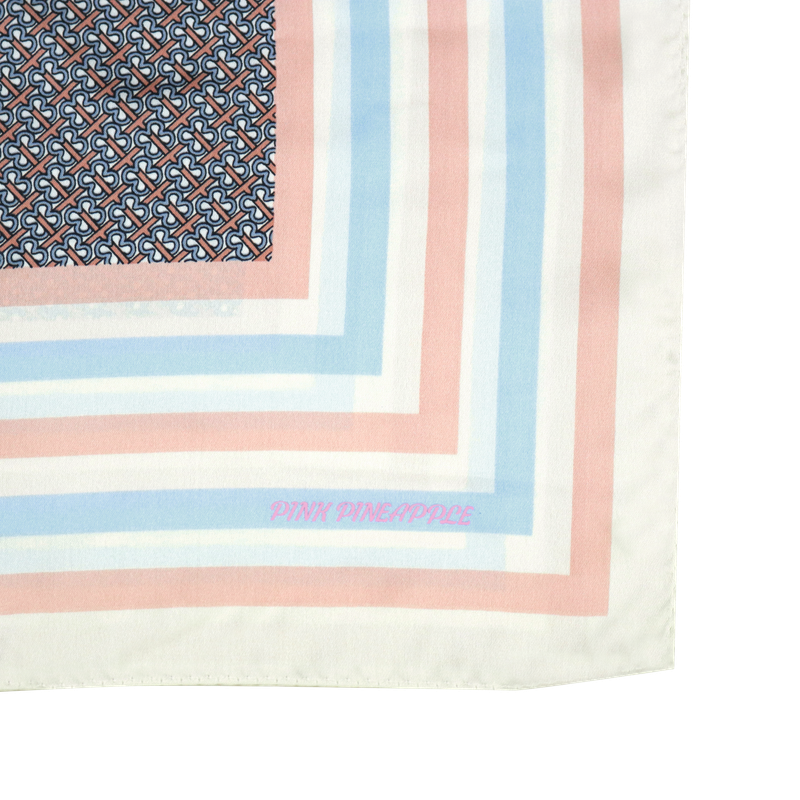 PASTEL CLOVER SCARF