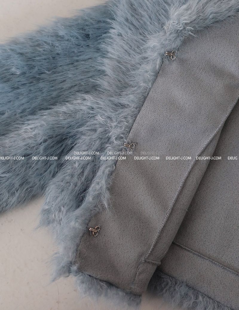 Renew Big Collar Cropped Fur Jacket