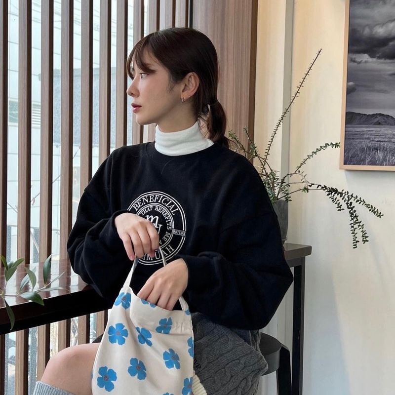 [2TYPE] STITCH CROP SWEAT SHIRTS