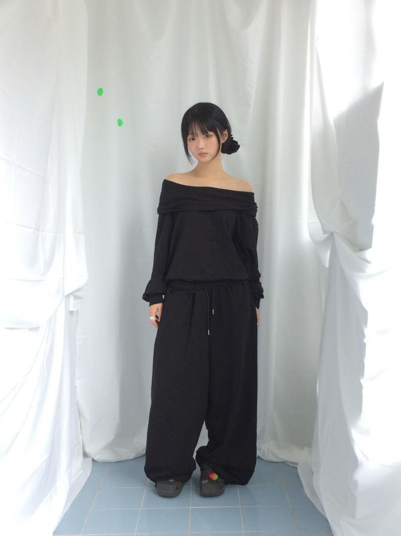 loose fit basic jogger pants