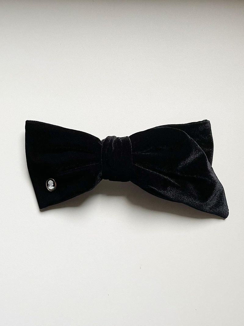 oar（オーエーアール）の「Vintage Velvet Big Ribbon Barrette [Black]（Hair Accessories）」