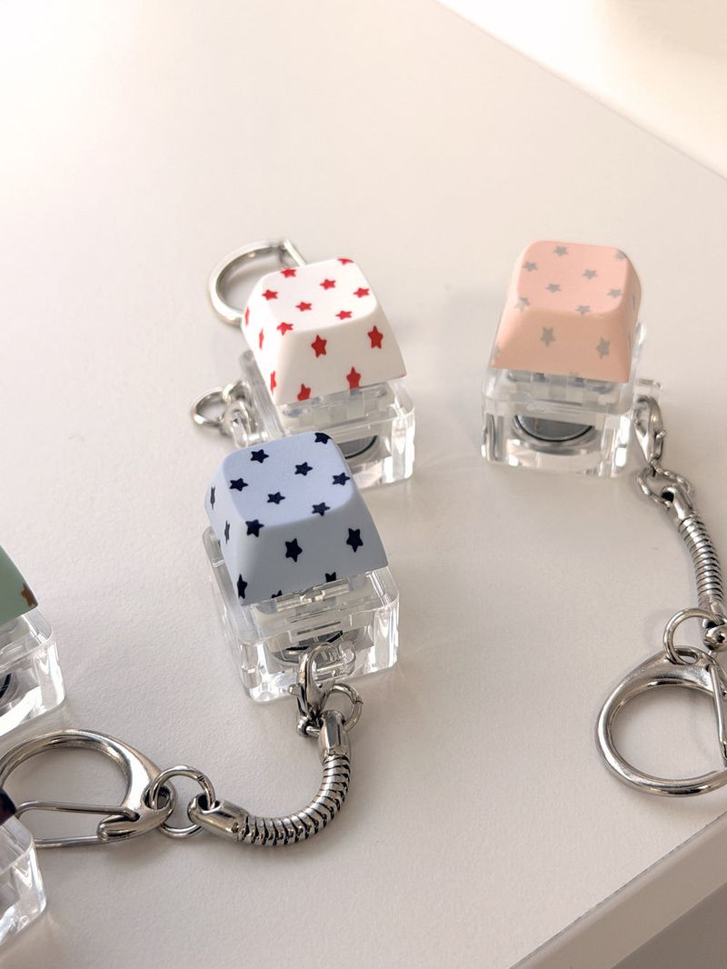 withsome（ウィズサム）の「[withsome made] シャイニングスタードットLEDキーキャップキーリング (シングルキー)（トイ/キーホルダー）」
