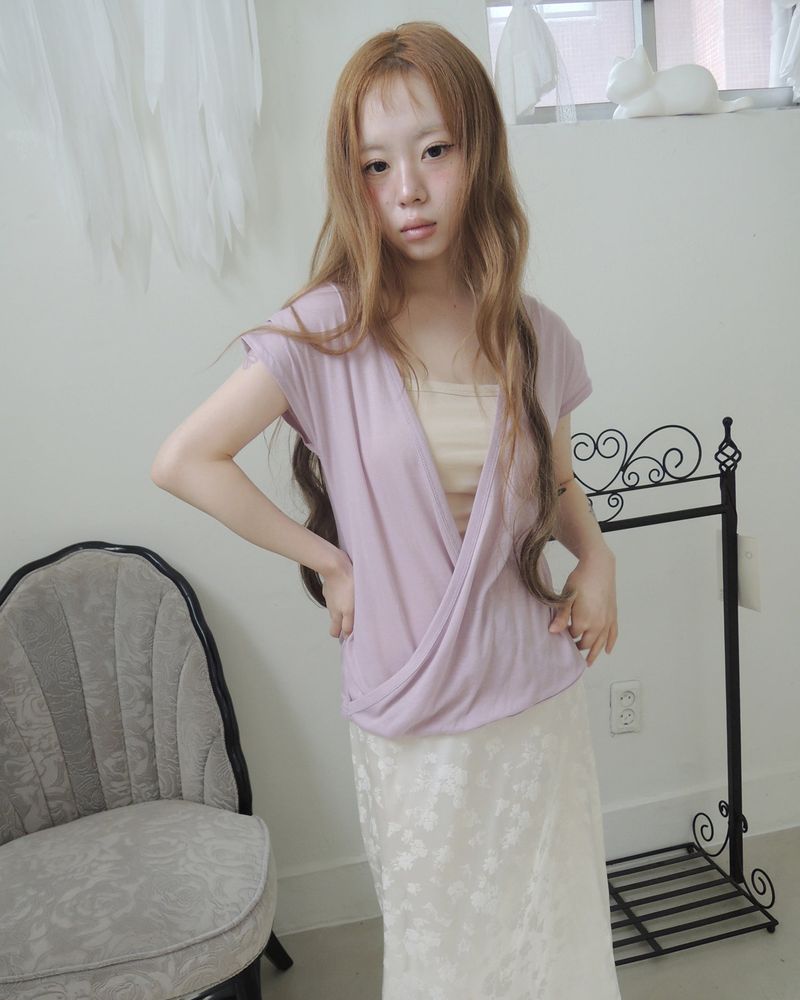 NUPHLO(ニューフロー)の「BELL DRAPE WRAP T-SHIRT(Tops)」