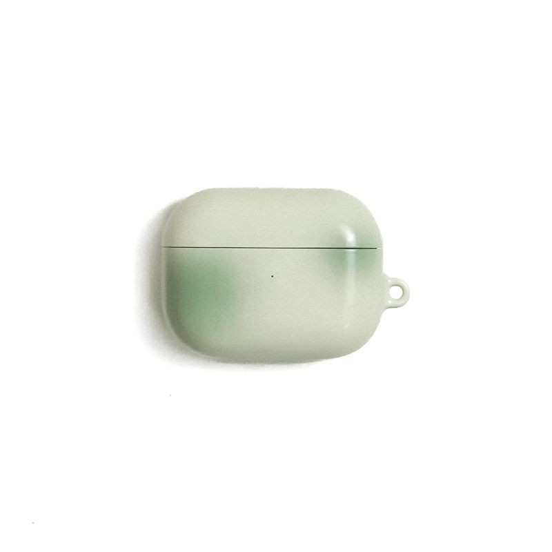 oyat（オヤッ）の「Green Tea (Airpods case, glossy)（Smartphone Accessories）」