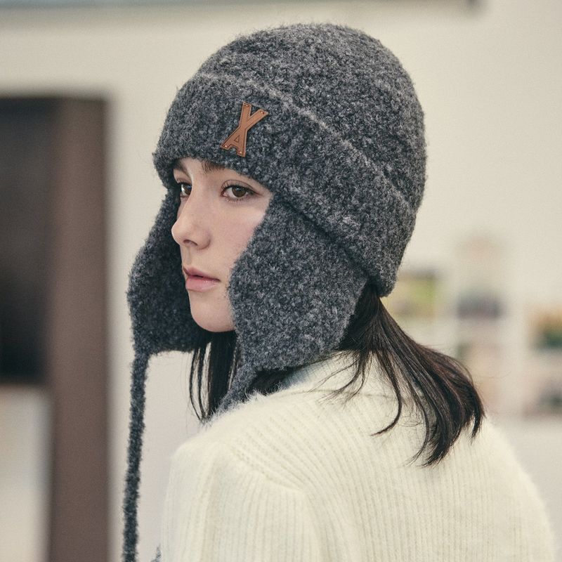 VA Patch Fly Knit Beanie / Black