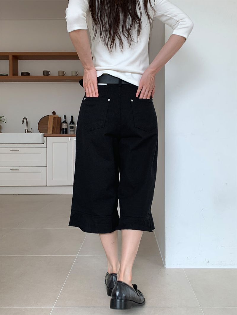 FRILL CAPRI PANTS (3C)
