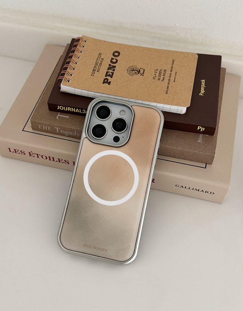 Mint Moment（ミントモーメント）の「[MADE] オート シルバーエポキシ MagSafe iPhoneケース（スマホグッズ/小物）」