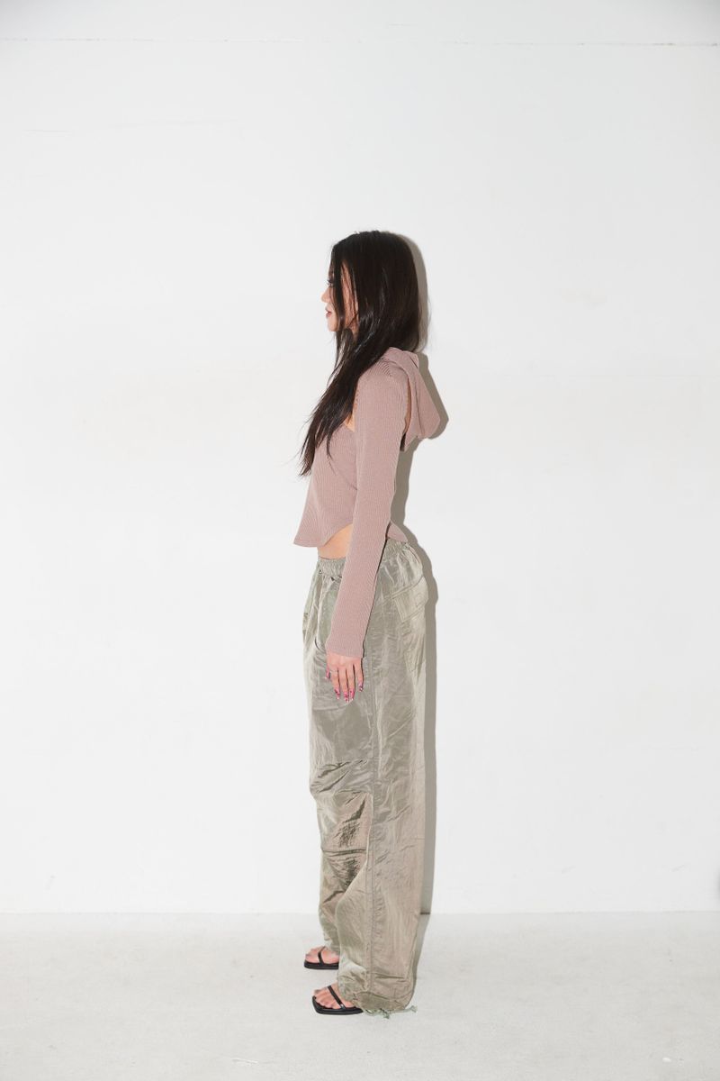 06. PARACHUTE PANTS KHAKI