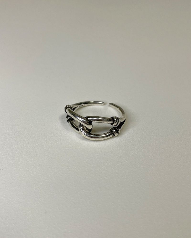 refrainfromspace(リフレインフロームスペース)の「twist chain ring (925silver)(Accessories)」
