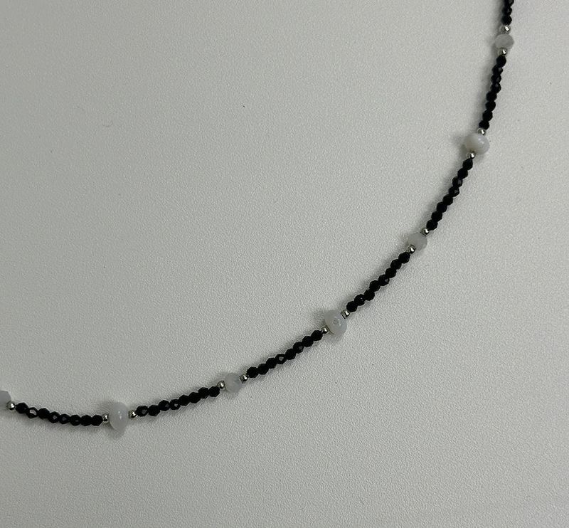 No.1228 black & white beads necklace