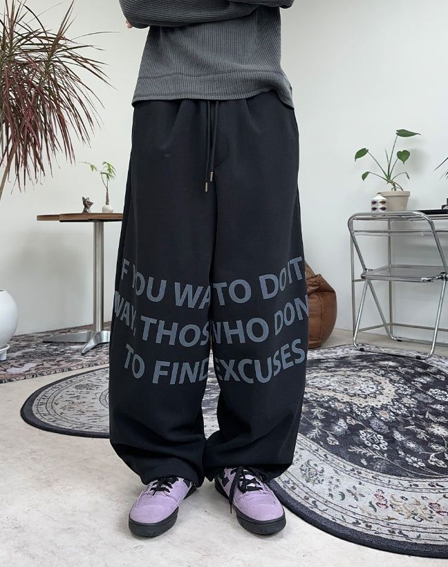 Freno Lettering Hooded Zip-Up