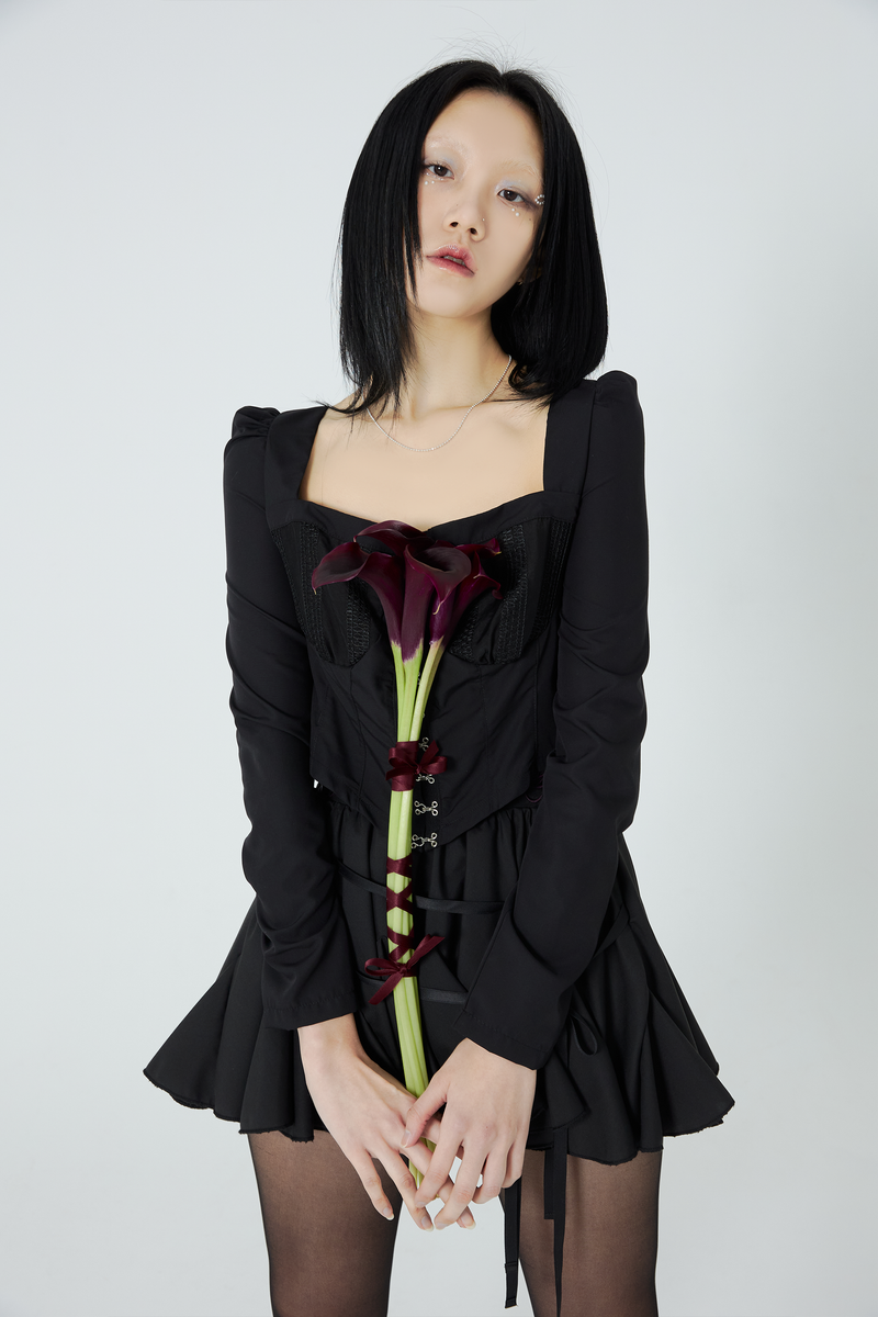 bustier blouse