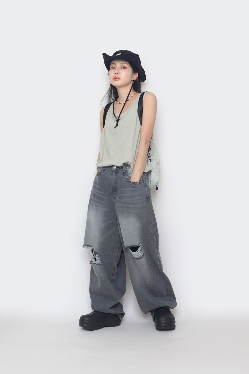 mountain strap bucket hat