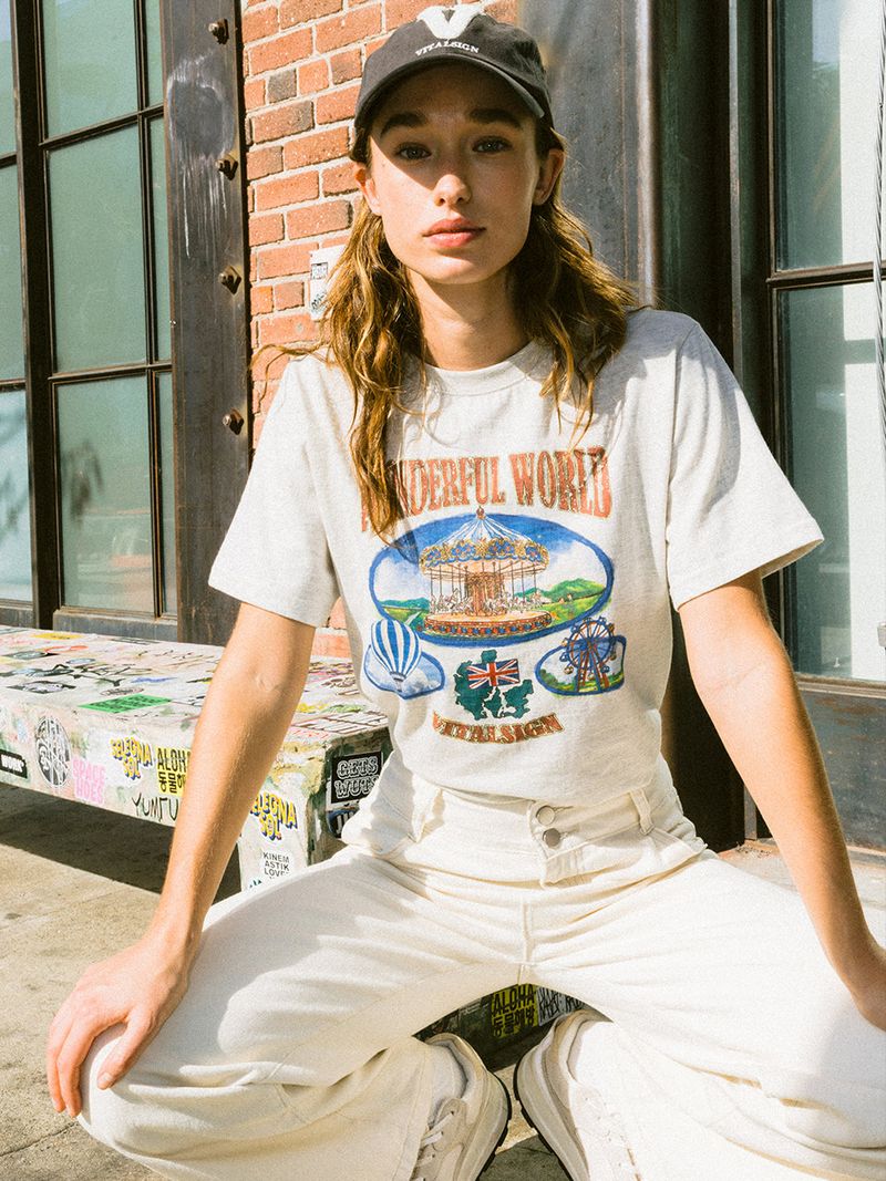 VITALSIGN(バイタルサイン)の「Wonderful World T-Shirt (2colors)(Tops)」