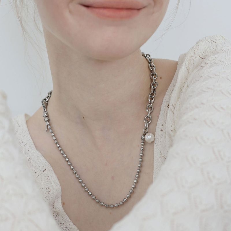 Half Chain Charm N.