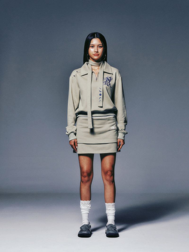 SNAP COLLAR SWEATSHIRT_SCALF SET (LIGHT KHAKI)