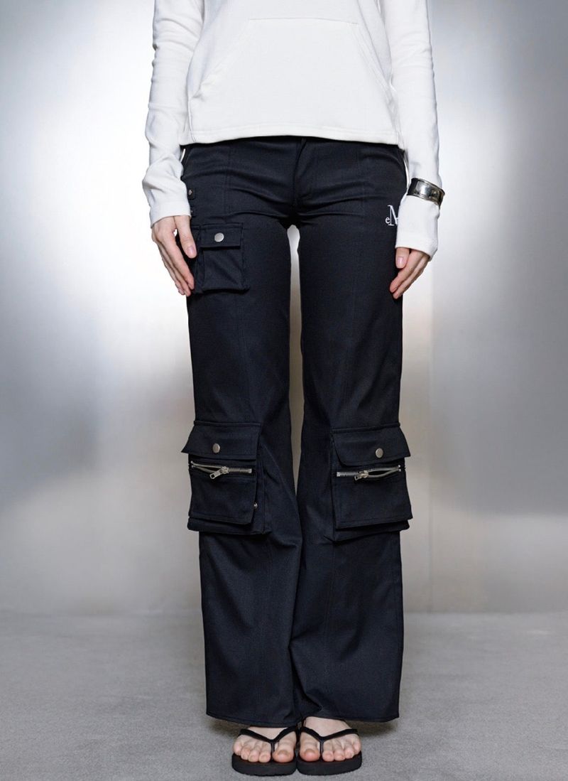 MUCENT（ムセント）の「ETHOS FRONT CARGO POLY PANTS（Pants）」