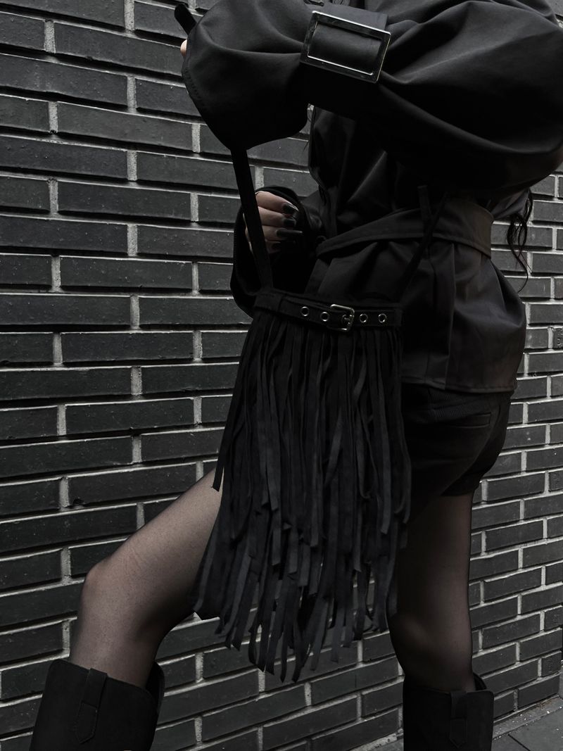 URBAN UNIQUE（アーバンユニーク）の「suede fringe shoulder bucket bag（Bags）」