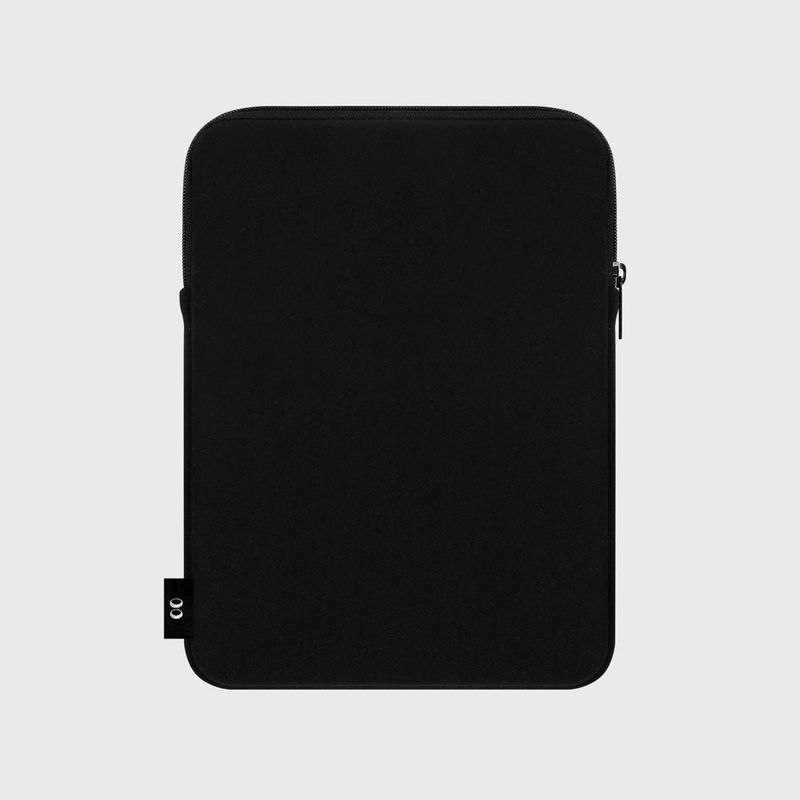 BEAR HEART-BLACK(IPAD POUCH)