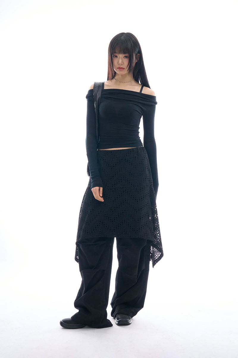 Raucohouse（ラウコハウス）の「Arvia punching banding skirt（Skirts）」
